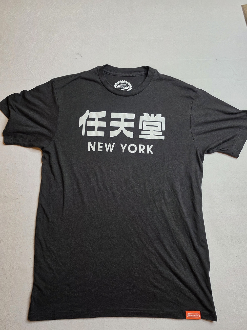 Nintendo World Official New York NY T-Shirt Tee Shirt Black KANJI Japanese Large